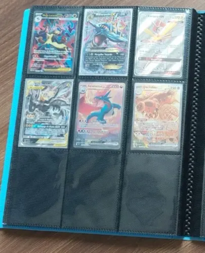 Coleção Pokémon 120 Cartas + Álbum - Charizard, Lugia, Giratina, Gold, VMAX