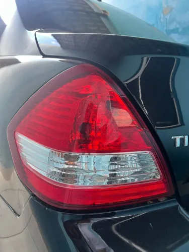 Nissan Tiida Sedan 1.8 16V Flex Fuel 4P 2011