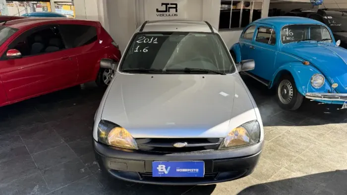 Ford Courier 1.6 L/ 1.6 Flex 2011