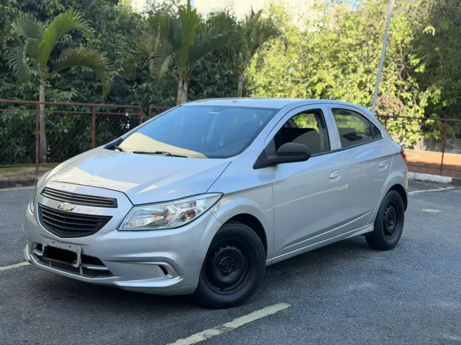 Chevrolet Onix JOY Hatch 1.0 8V Flex Mec. 4P 2017