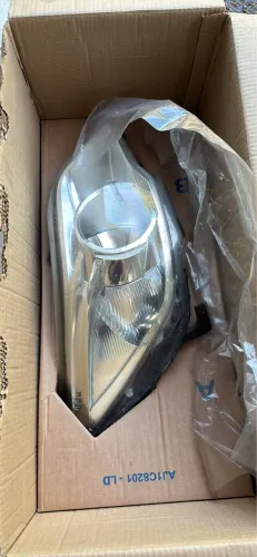 Farol Montana/ Agile Nova Lado Direito 