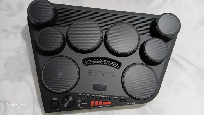Bateria eletrônica Yamaha DD75