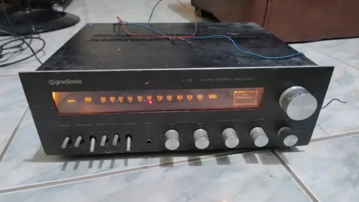 Receiver AM FM Gradiente S-95 para conserto ou peças