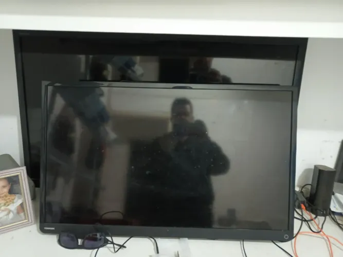 Televisão com defeito pra pecas