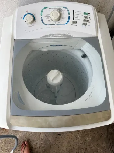 Máquina Electrolux 12kg 110v.