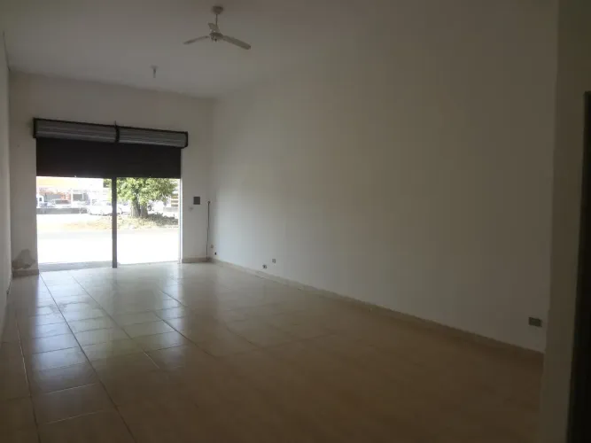 Sala comercial na Avenida Ipanema setor Jardim Atlântico Goiânia - GO