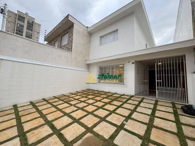 Sobrado com 3 dormitórios para alugar, 187 m² por R$ 6.460,00/mês - Vila Camargos - Guarul