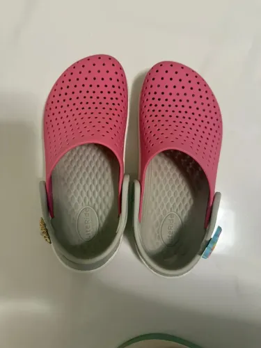Crocs infantil menina original C13 que equivale TAM 31