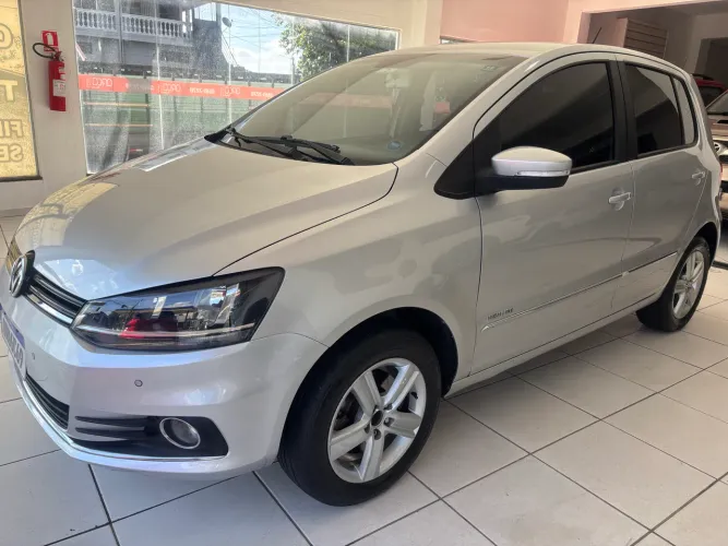 Volkswagen Fox Highline 1.6 Flex 16V 5P 2015