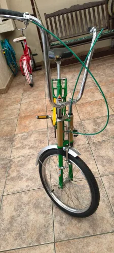 Vendo bicicleta monareta Cross 80 aro 20