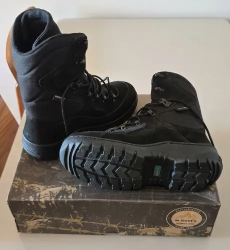 BOTA COTURNO MILITAR TATICO CANO ALTO MBOOTS COURO BOVINO NOBUCK PRETO TAMANHO 43
