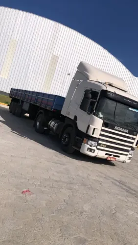 Conjunto ou separado scania p340 ano 2006 toco e guerra LS 2003