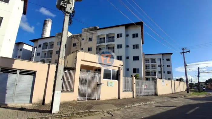 Locação de Apartamentos / Padrão na cidade de Fortaleza