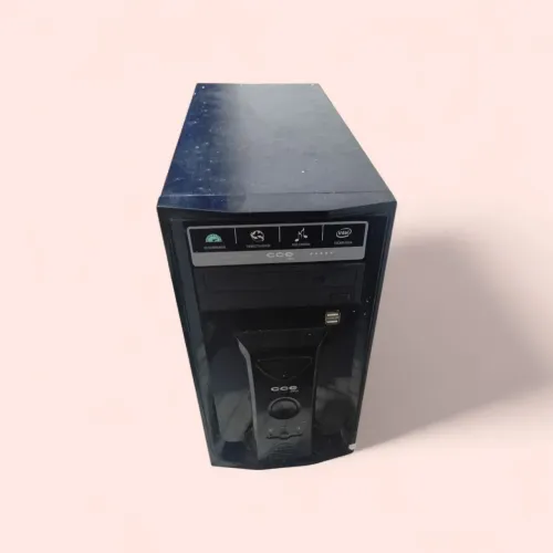 Gabinete de pc torre.