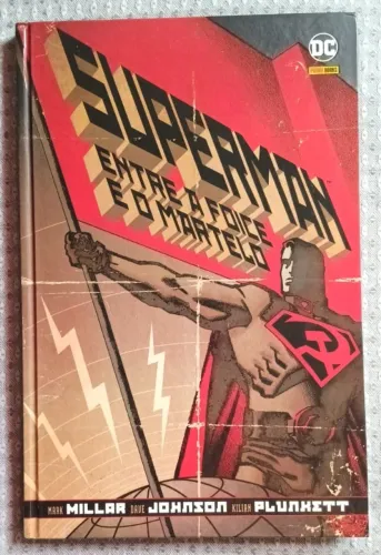 Superman: Entre a Foice e o Martelo
