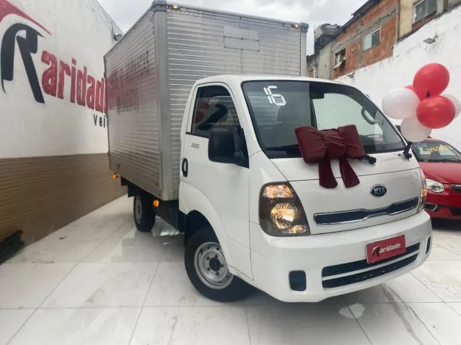 Kia Motors Bongo K-2500 2.5 4X2 TB Diesel 2016