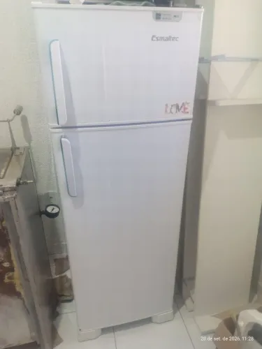 Geladeira Esmaltec RcD33