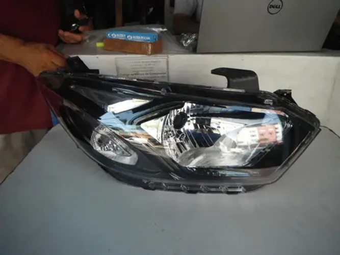 Farol Lado Direito Chevrolet Onix Prisma 17/19 05021908 Direito