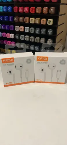 Fone com fio de primeira linha