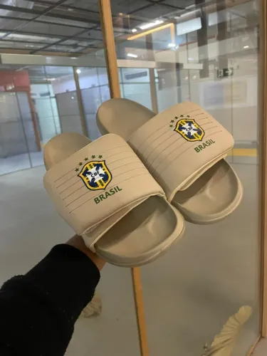 Chinelos Nike Adjust seleção 
