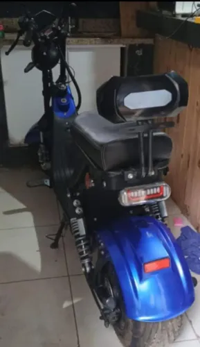 Moto elétrica valor 7000 entrar em contato com número da  foto 