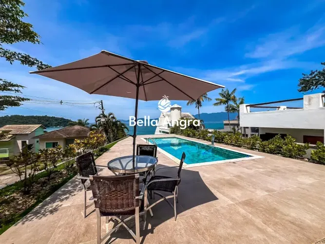Casa Moderna com Vista Mar no Condomínio Village das Conchas  Mangaratiba/RJ