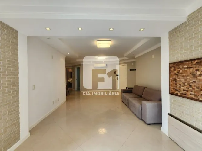 Apartamento garden 3 quartos área nobre no Centro