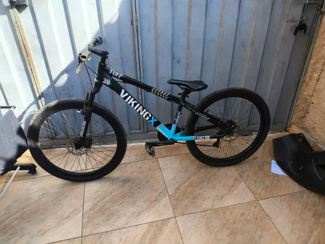 Bicicleta aro 26 viking tuff 30