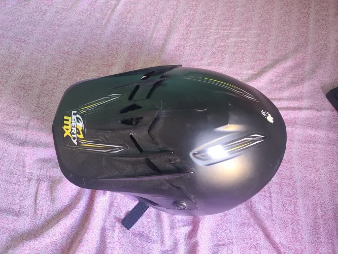 Capacete para motocross Semi novo 