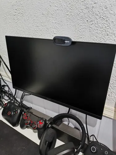 Monitor AOC 21 - 120Hz