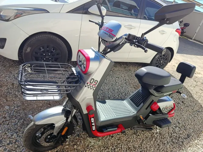 Vendo bicicleta elétrica POUCO USO