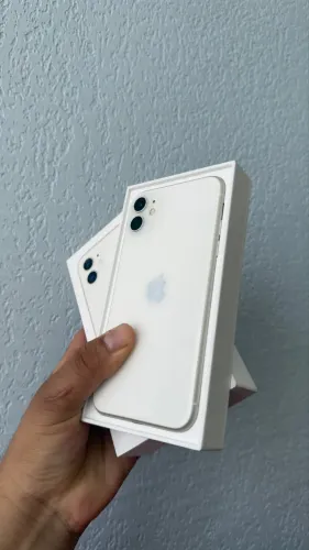 iPhone 11 branco 