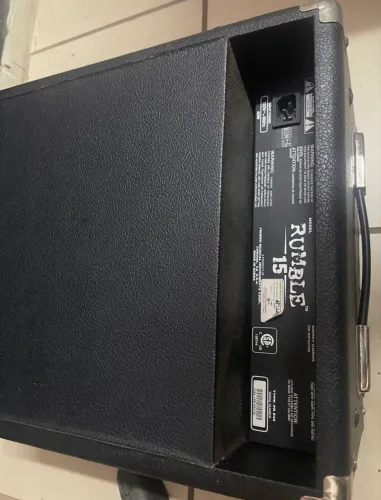 Relíquia Amplificador Fender Rumble 15-watt 1x8