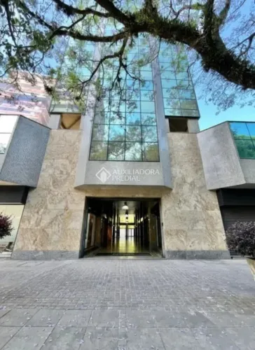 LOJA COMERCIAL MOBILIADA COM 340 M² | FACHADA EM VIDRO | 52 POSIÇÕES DE TRABALHO | MOINHOS