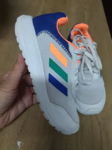 Tênis Adidas tensaur run infantil Tam 29