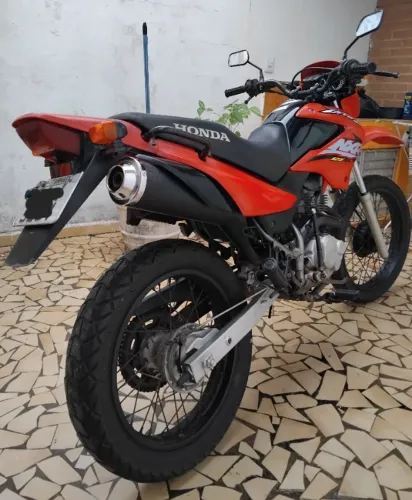 Honda NXR Bros 125 KS 03/04 vermelha - Raridade