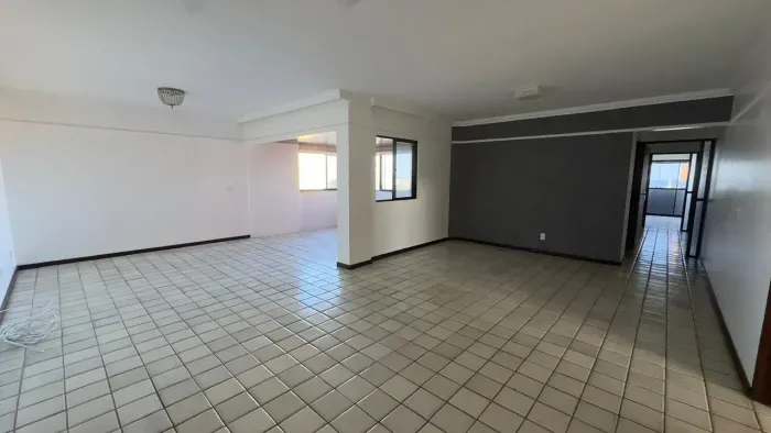 Vendo apartamento com 177m2 e 4 suítes- Farol em Maceió/AL