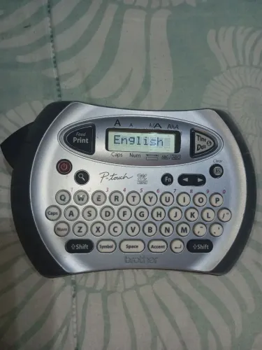 Rotulador eletrônico portátil Brother P-touch, modelo PT-70BM, LEIA O ANÚNCIO 