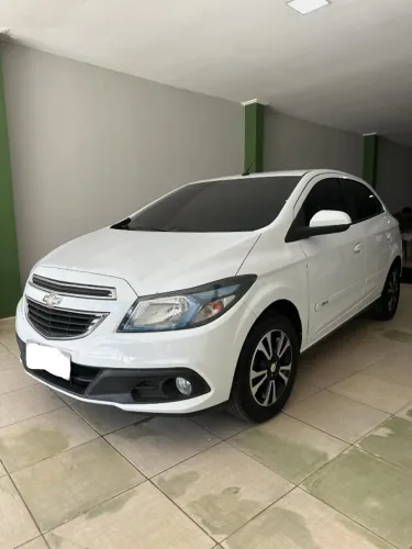 Chevrolet Onix Hatch LT 1.4 8V Flex Power Mec. 4P 2015