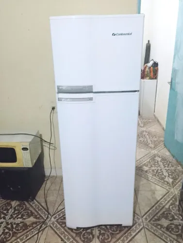 Geladeira Continental Duplex 370 Litros