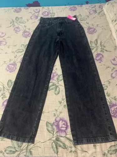 Calça jeans e vestido farm