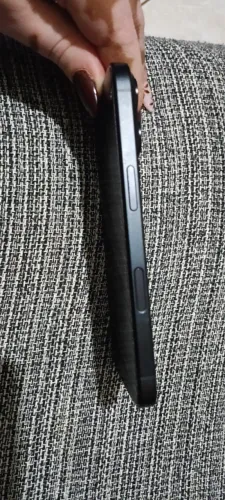 Celular IPhone 16 128 G 6 meses de uso