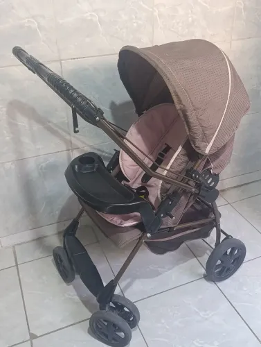 Vendo carinho, bebê conforto e andador para bebê