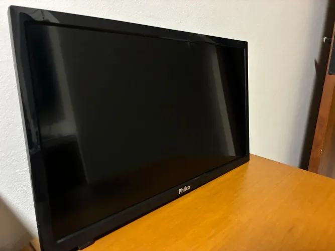 TV Philco 20 polegadas + suporte