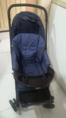 Carrinho de bebê da Cosco