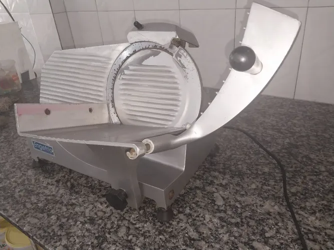 Fatiador de Frios Manual 220w