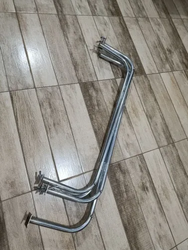 Arara de parede