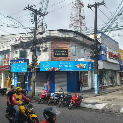SALAS COMERCIAS EM CAPANEMA (CENTRO)