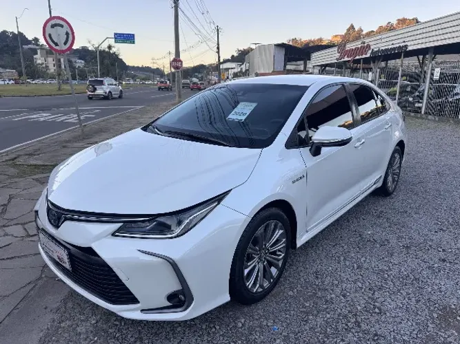 Toyota Corolla Altis Hybrid 1.8 16V Flex Aut. 2020