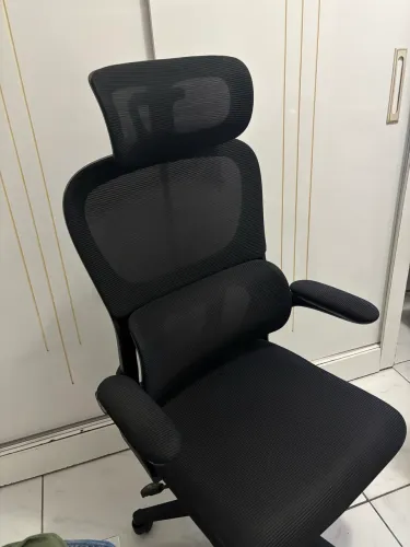 cadeira ergonômica preta
